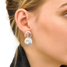 Cargar imagen en el visor de la galería, ARTESANÍA ALCÁZAR - tienda online de joyas, joyería, perlas online, perla Majorica, majorica, perlas, collar de perlas, pendiente de perlas, perlas españolas, pearl, pearl earrings, earrings, Pearl Necklace, necklace, colgante, pendientes,
